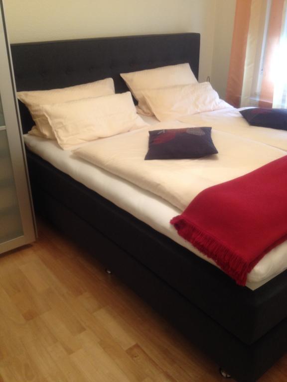 וירצבורג Ferienwohnung Huttenstrasse 22C מראה חיצוני תמונה